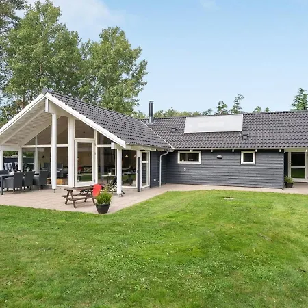 Agved - 1-5km From The Sea In Ne Jutland By Interhome Holiday home