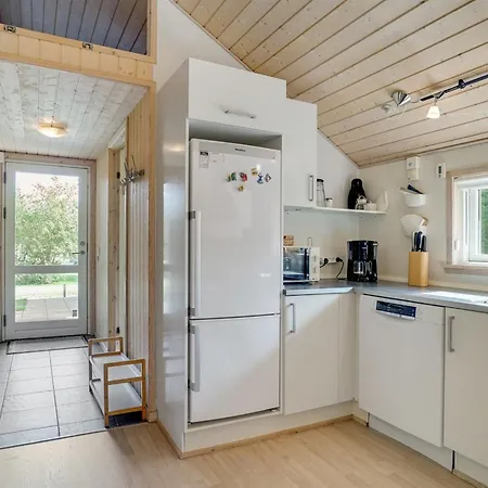 Agved - 1-5km From The Sea By Interhome Vakantiehuis Hals